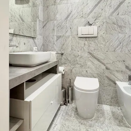 The Three Bs - House *