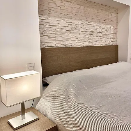 The Three Bs - House