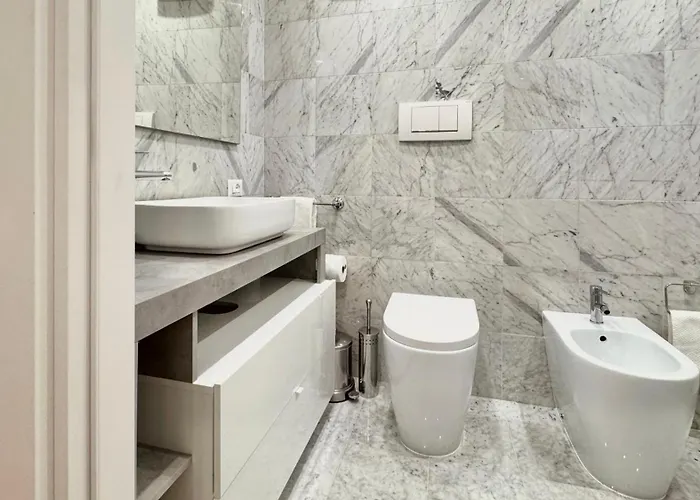 The Three Bs - House *