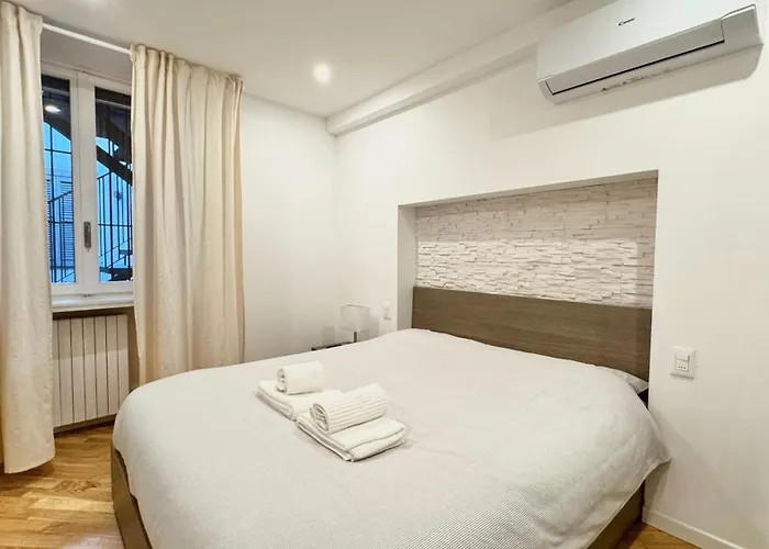 The Three Bs - House