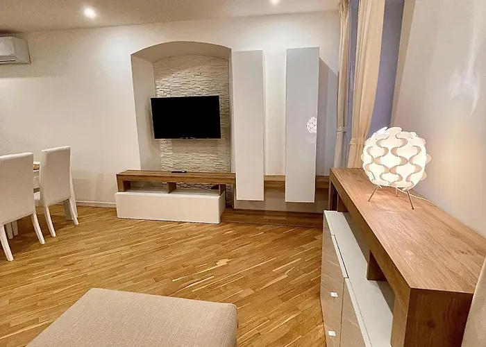 The Three Bs - House * Bergamo