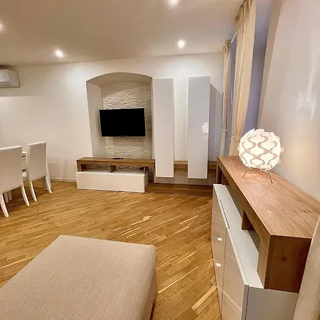 The Three Bs - House * Bergamo