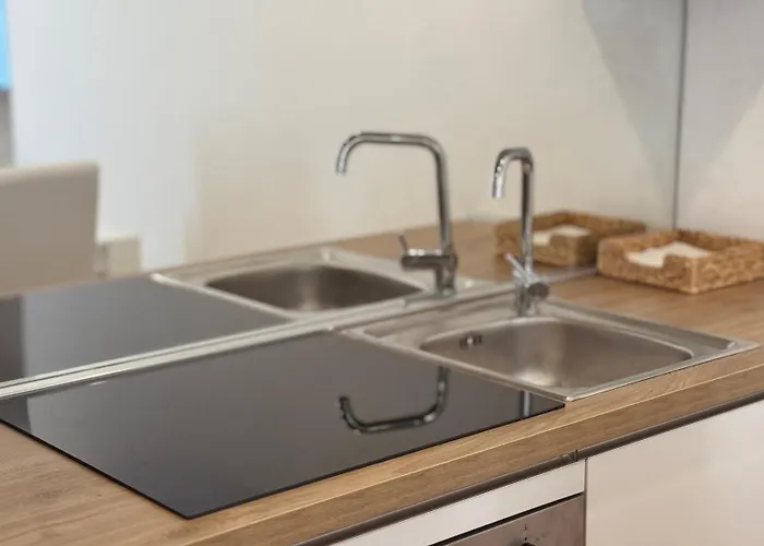 The Three Bs - House